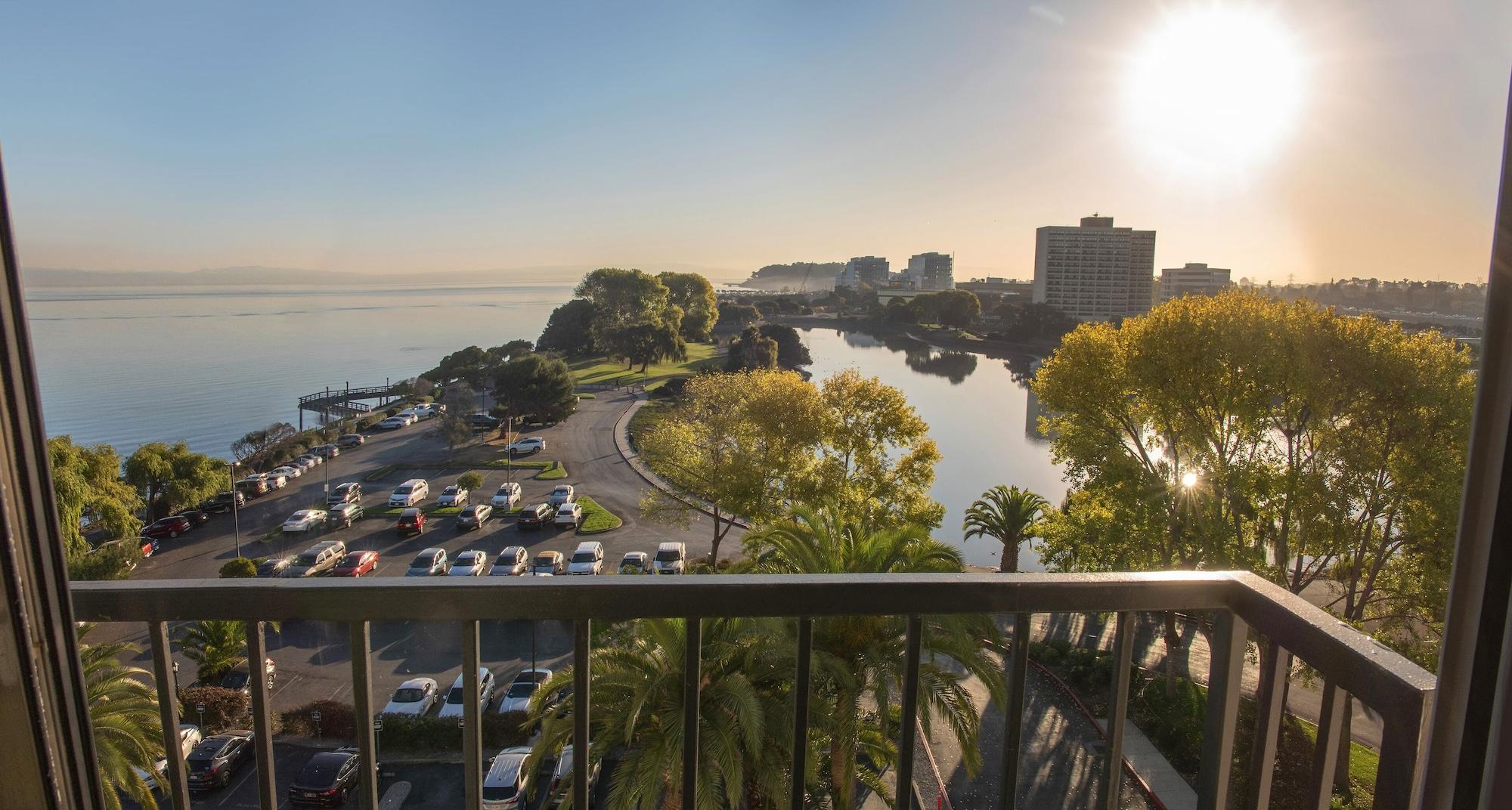 Embassy Suites San Francisco Airport - Waterfront Burlingame Exterior photo